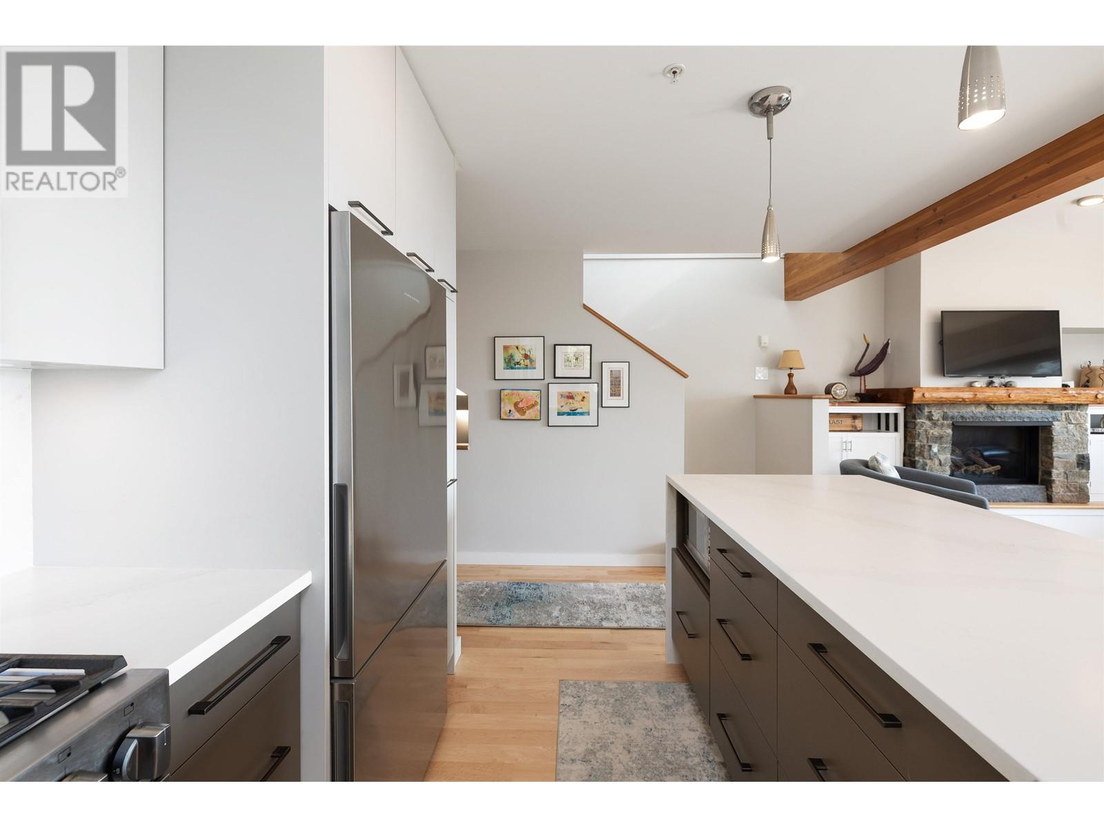 5398 WAKEFIELD BEACH LANE, Sechelt