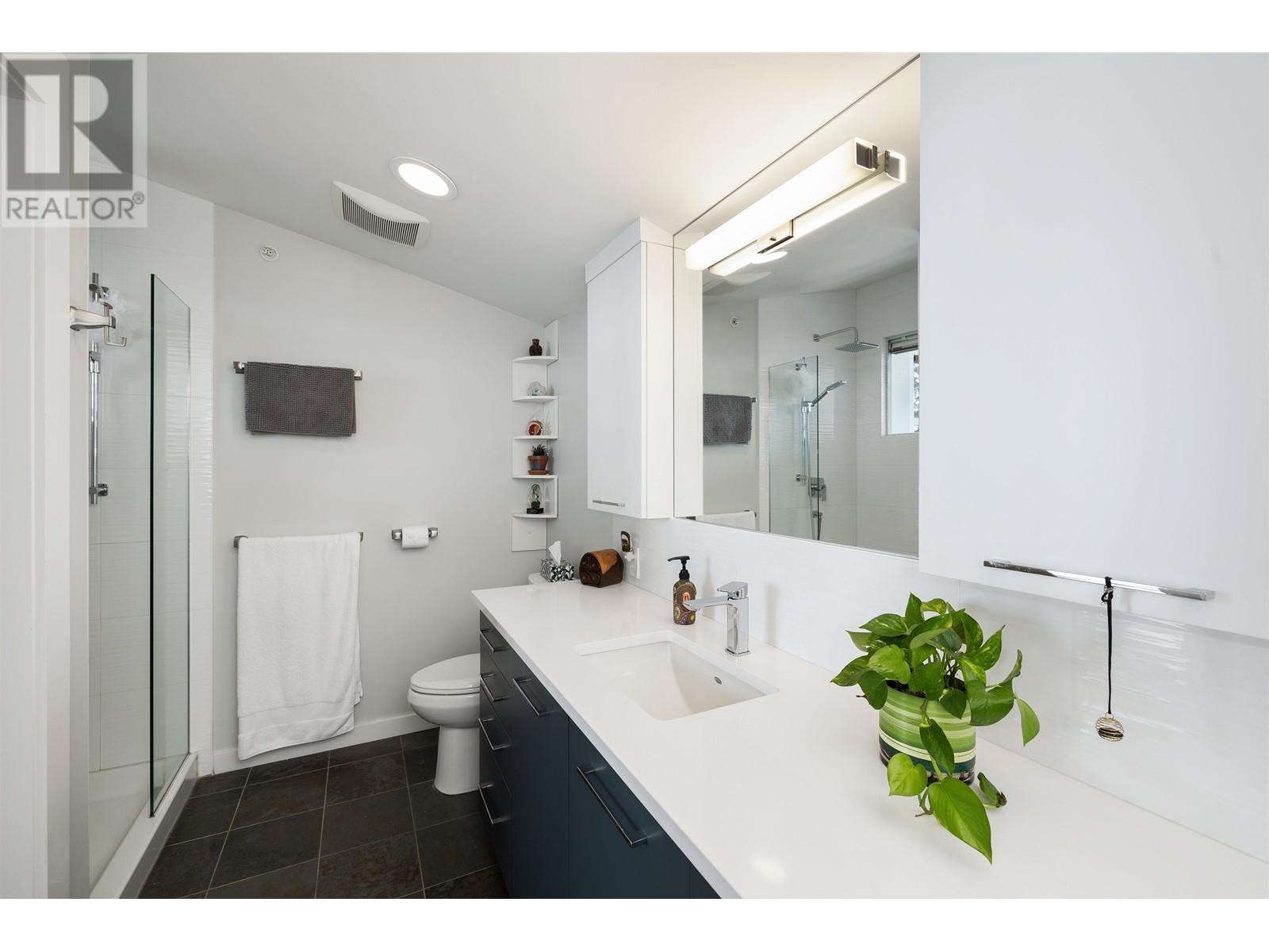 5398 WAKEFIELD BEACH LANE, Sechelt