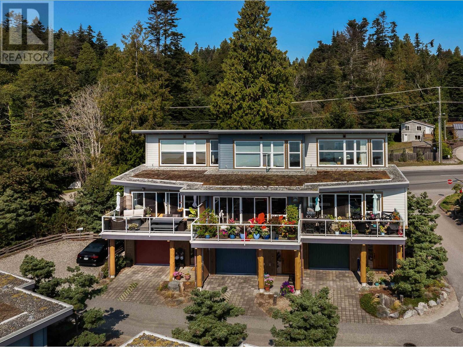 5398 WAKEFIELD BEACH LANE, Sechelt