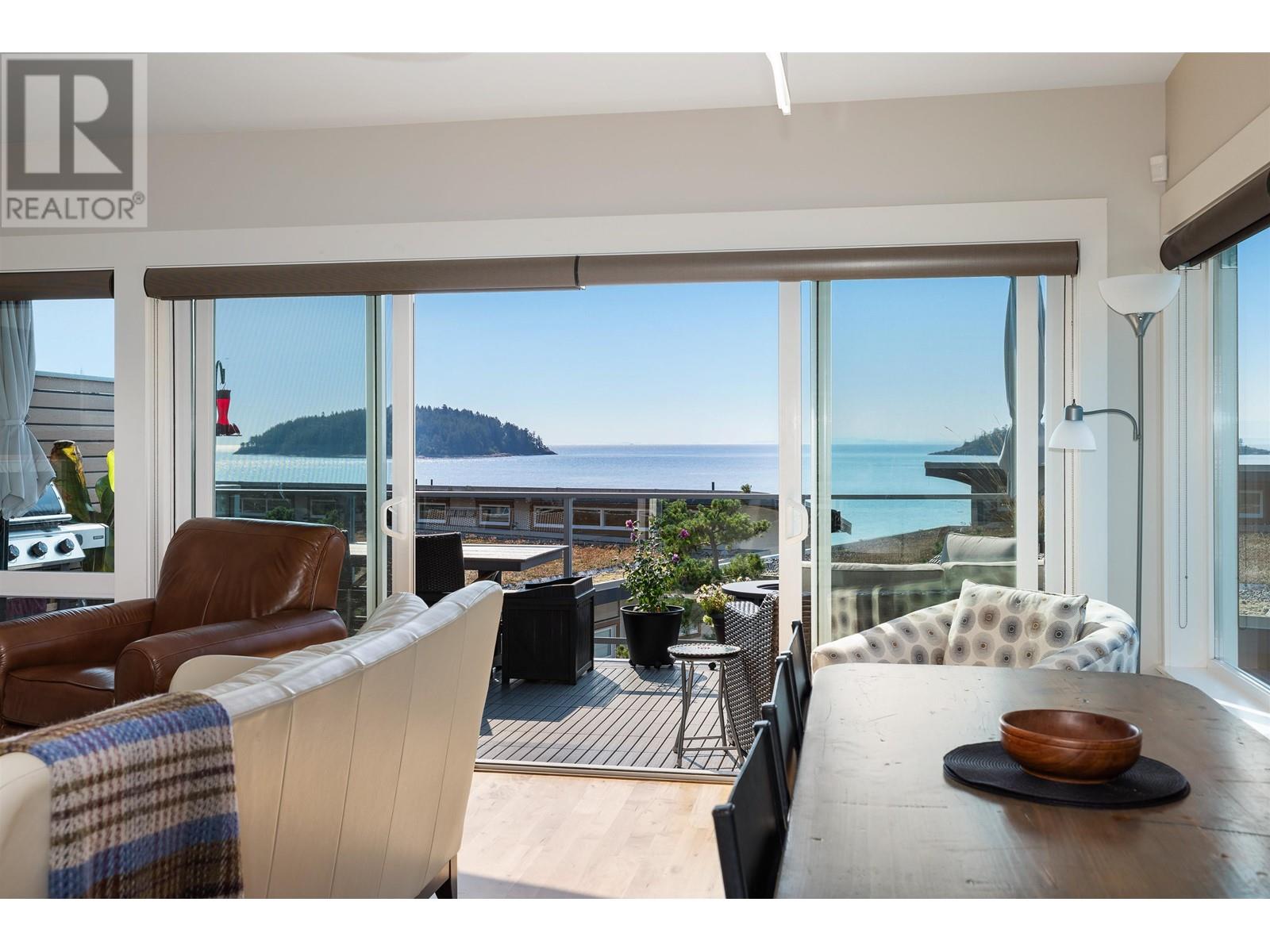 5398 WAKEFIELD BEACH LANE, Sechelt