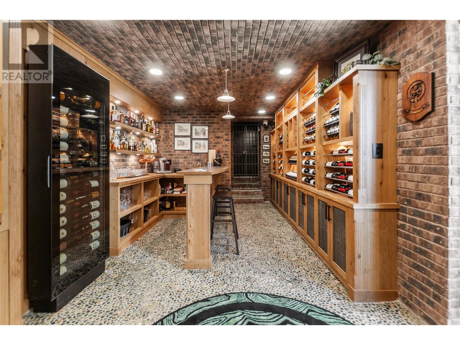 13817 97 Highway, Osoyoos