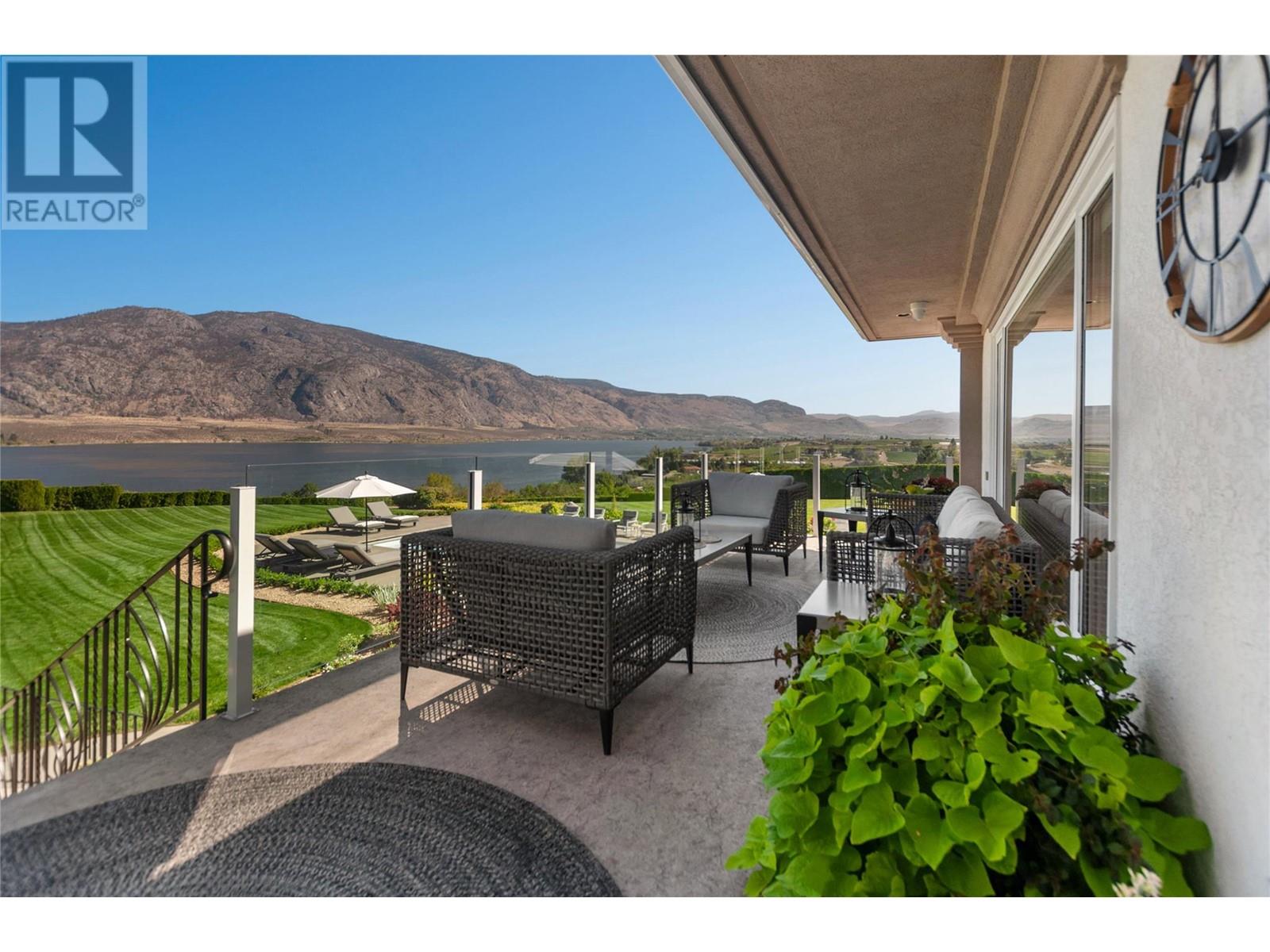13817 97 Highway, Osoyoos