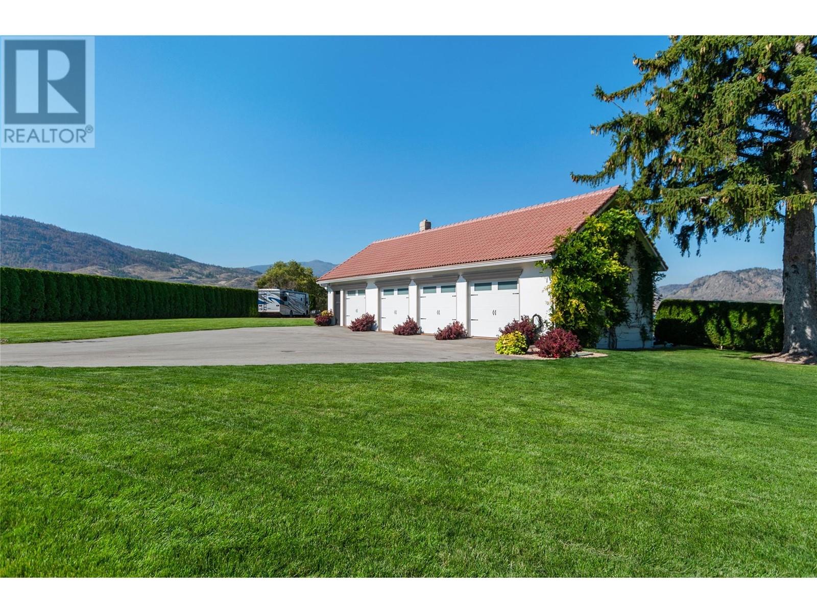 13817 97 Highway, Osoyoos