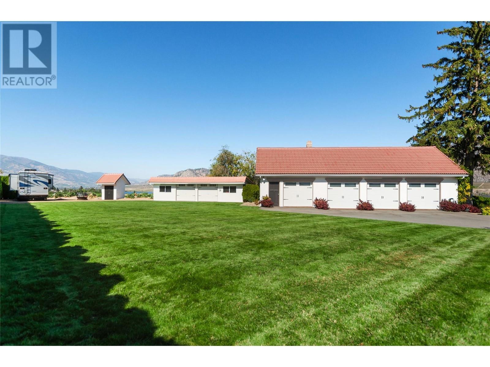 13817 97 Highway, Osoyoos