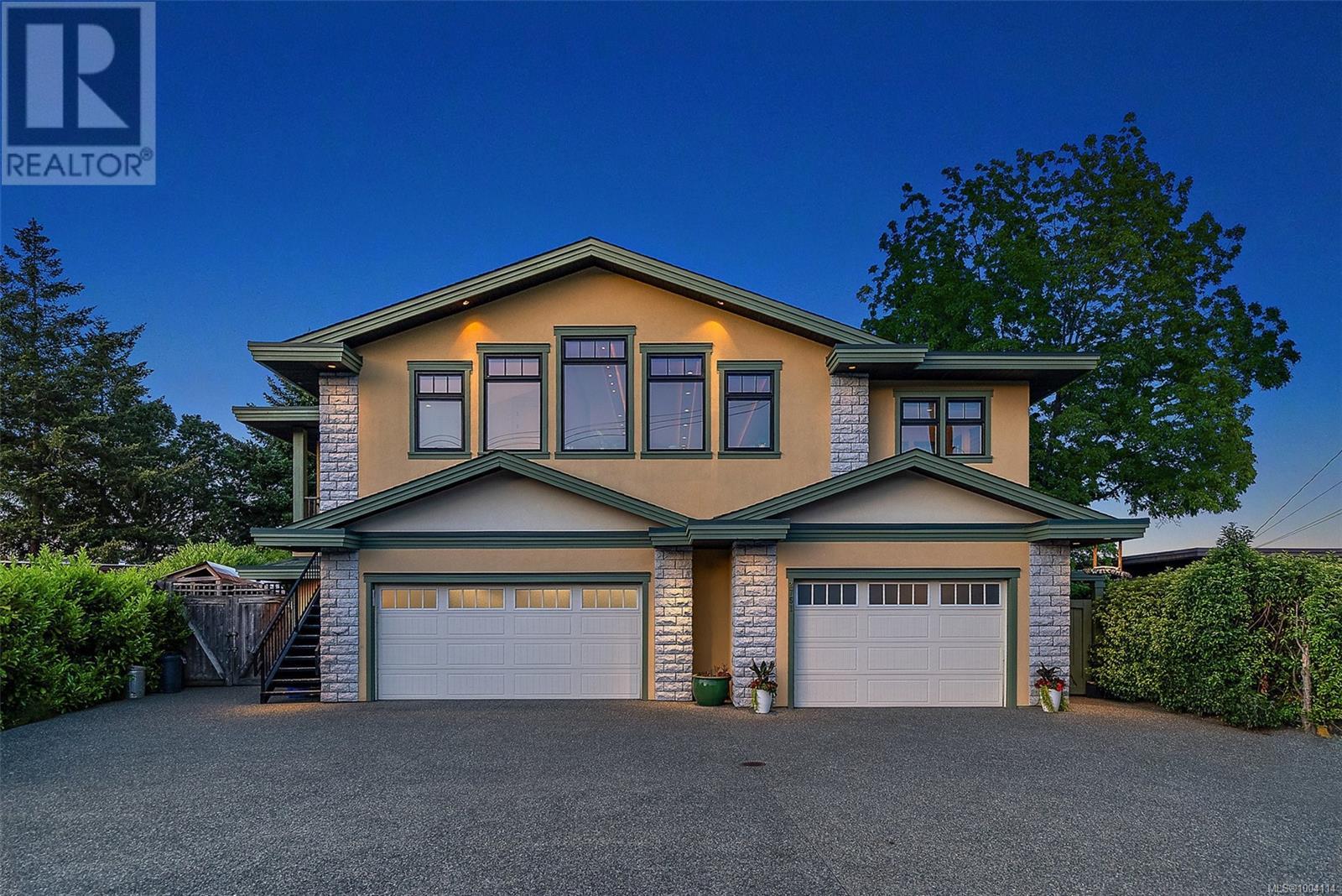 2751 Shoreline Dr, View Royal