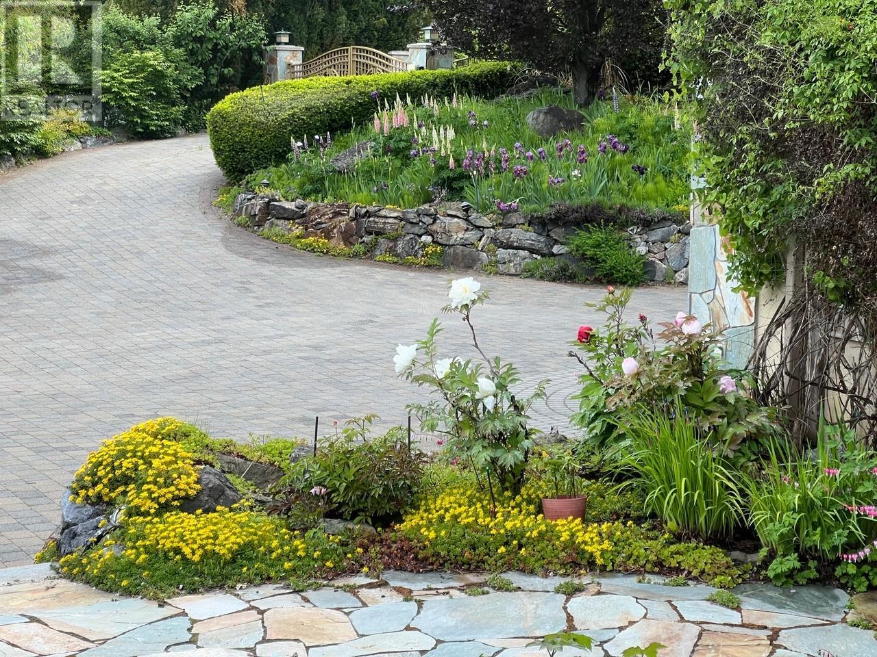8809 Okanagan Landing Road, Vernon