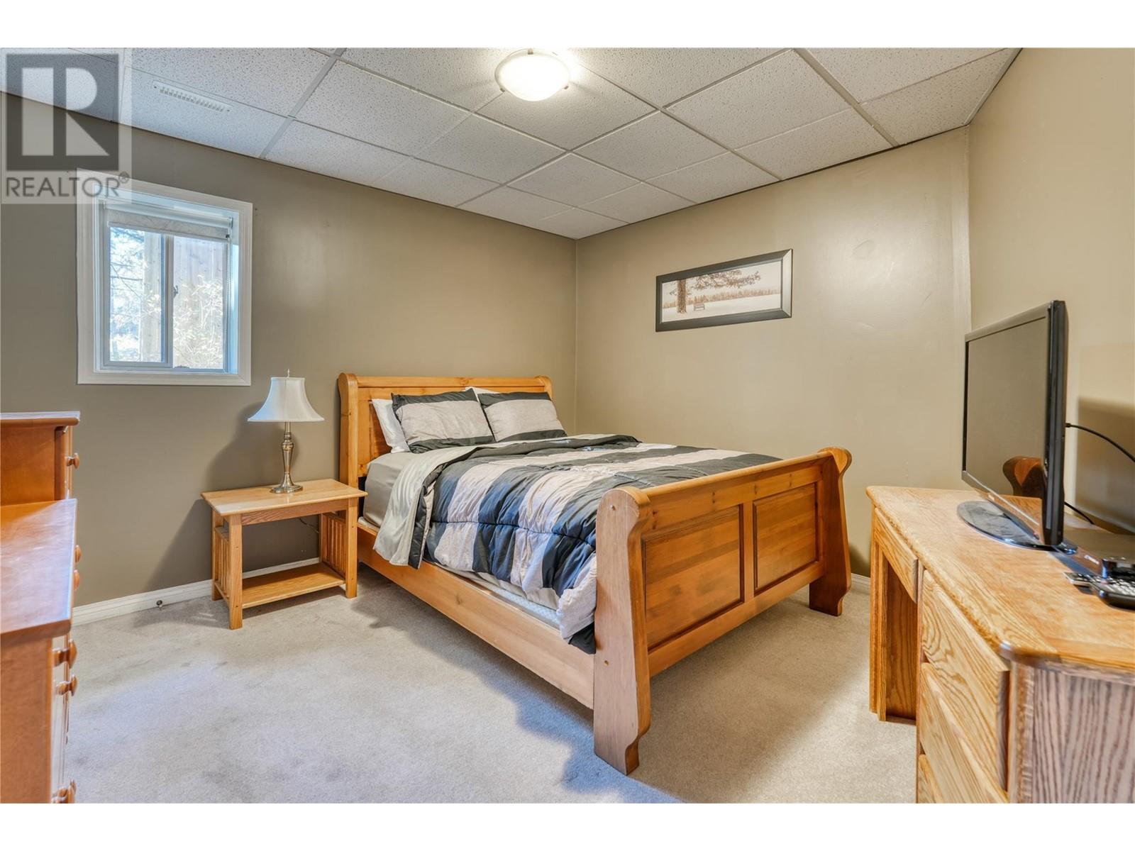 5203 Silver Court, Peachland