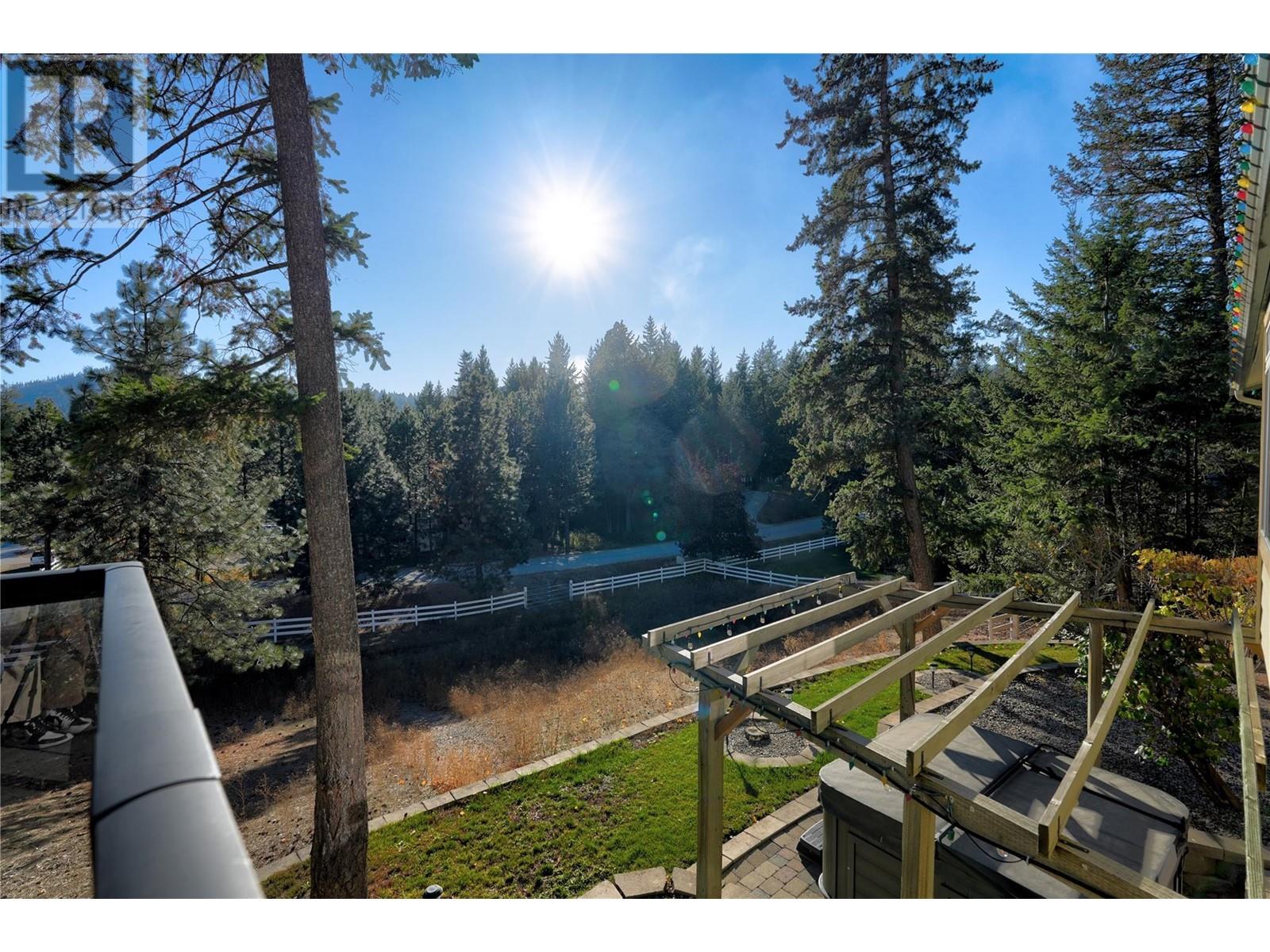 5203 Silver Court, Peachland