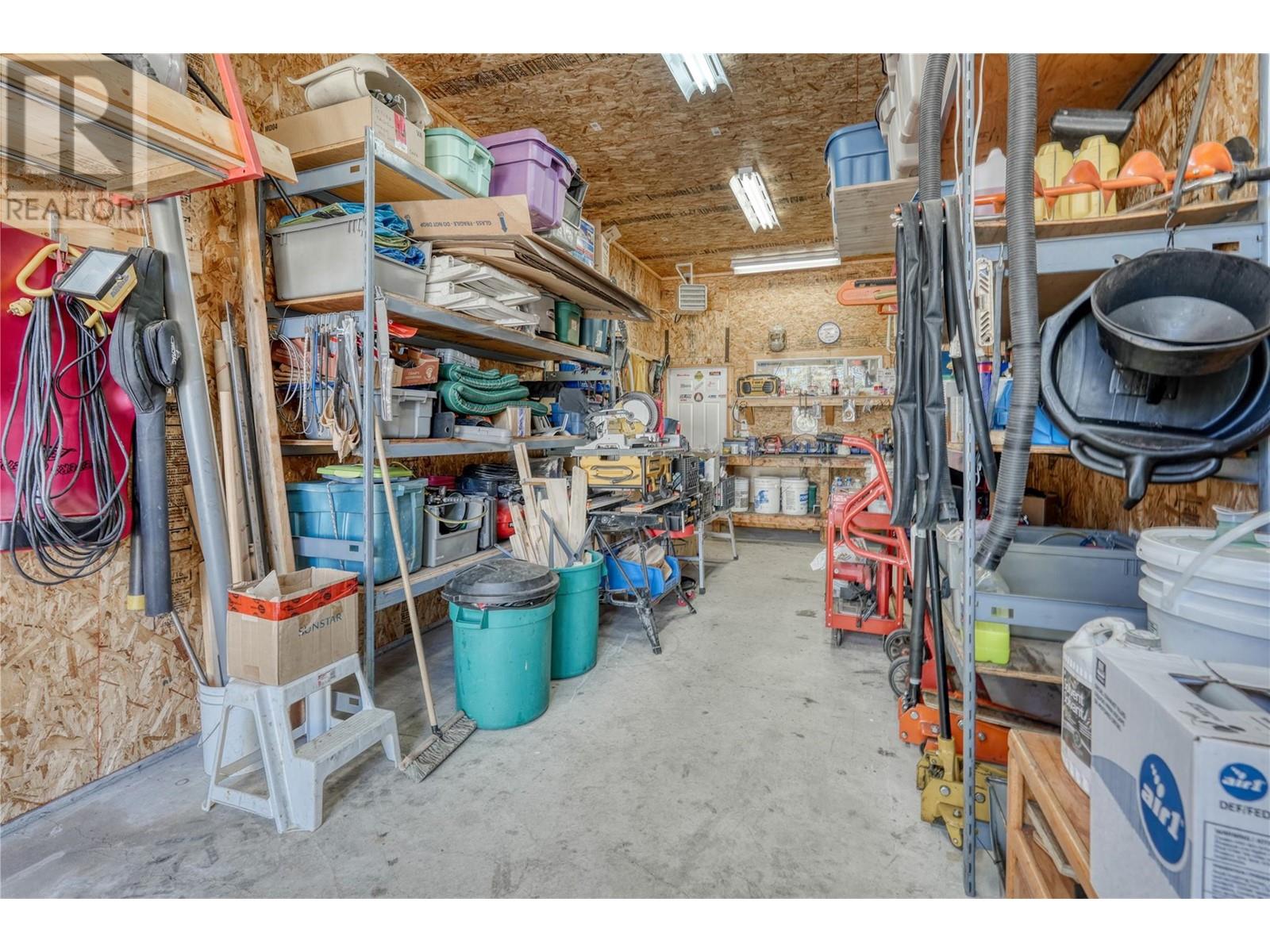 5203 Silver Court, Peachland