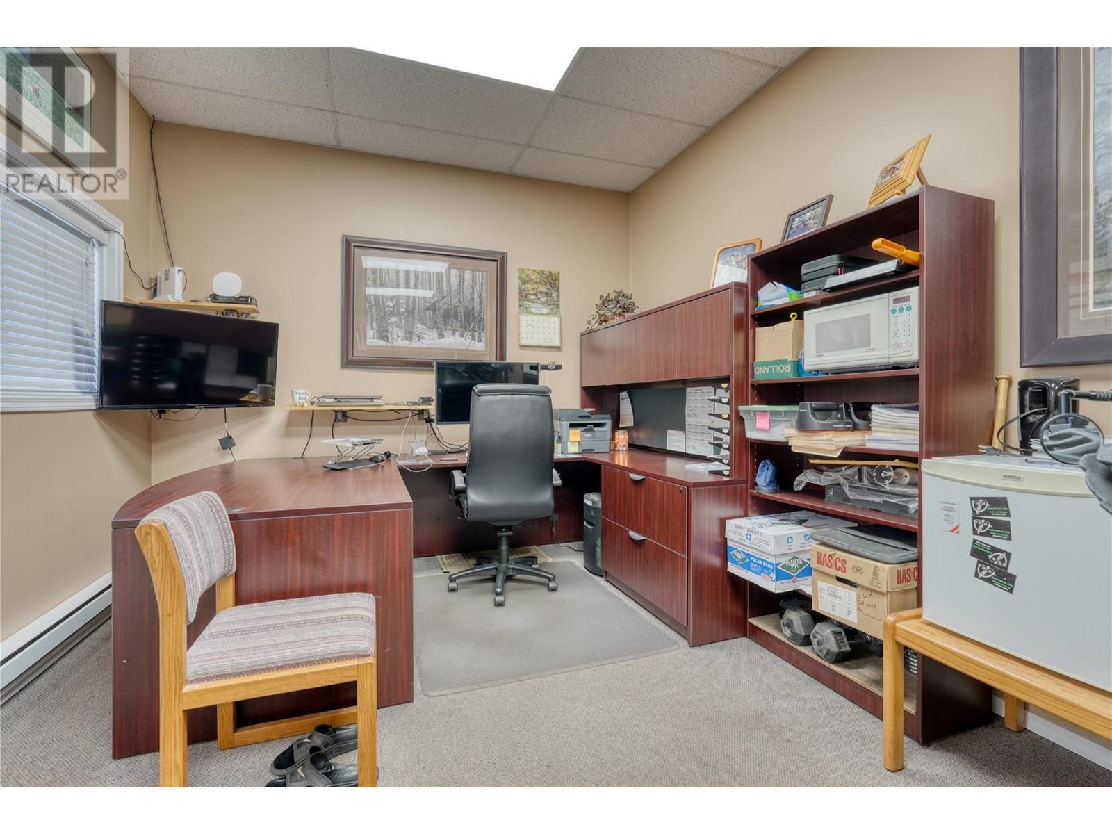 5203 Silver Court, Peachland