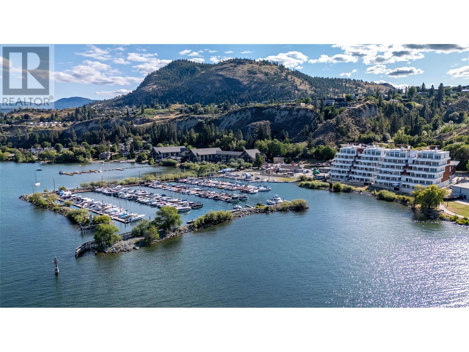 13419 LAKESHORE Drive S Unit# 602, Summerland