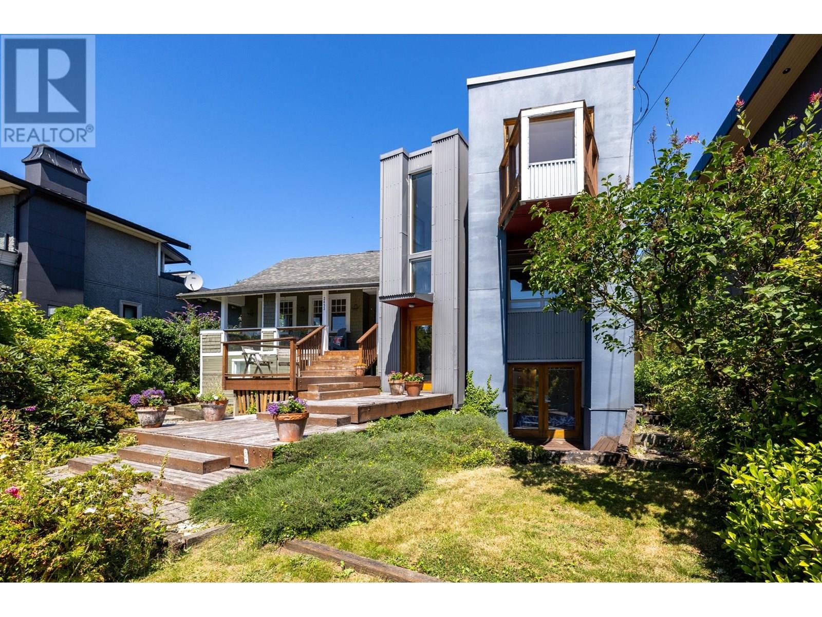 2433 MATHERS AVENUE, West Vancouver