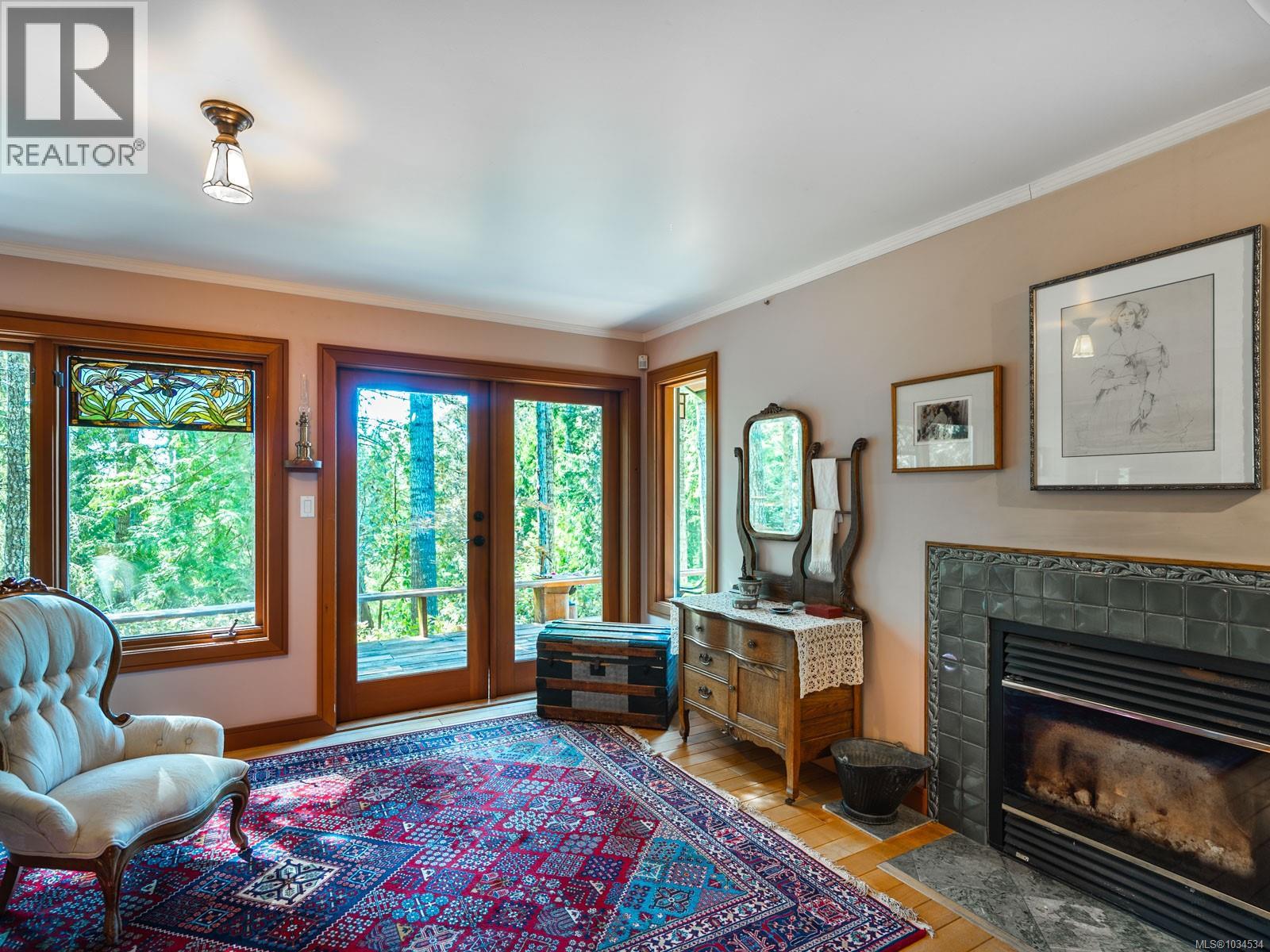 1055 Spider Lake Rd, Qualicum Beach